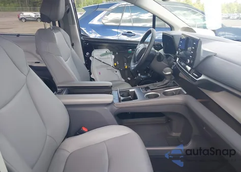 2022 Toyota Sienna Xle из США, поврежденный, VIN 5TDYSKFC2NS042734